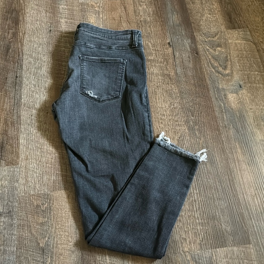 Black Arizona jeans. Smoke free, pet friendly home.
